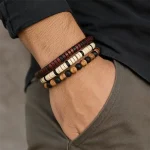 دستبند مردانه مهره ای سه تایی چوبی
