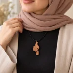 گردنبند نیم رخ زن